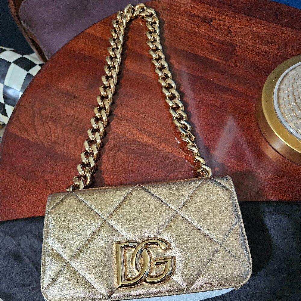 AUTH DOLCE & GABBANA METALLIC GOLD QUILTED LEATHER CHAIN SHOULDER BAG HANDBAG - Picture 2 of 16